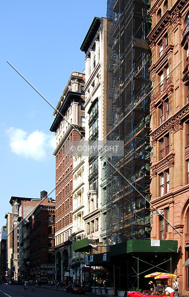 Photo 490-696-789