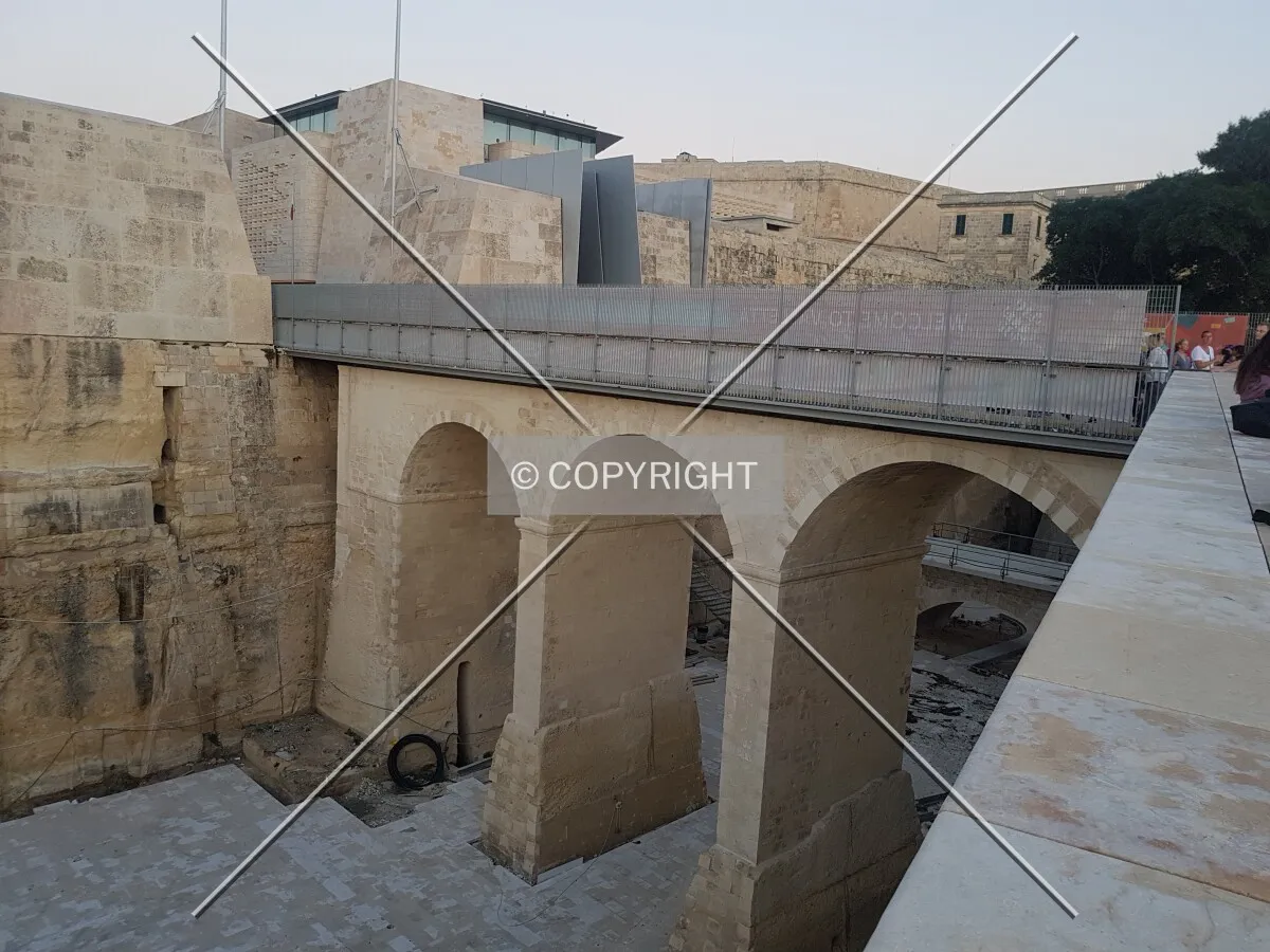 Photo 492-222-246