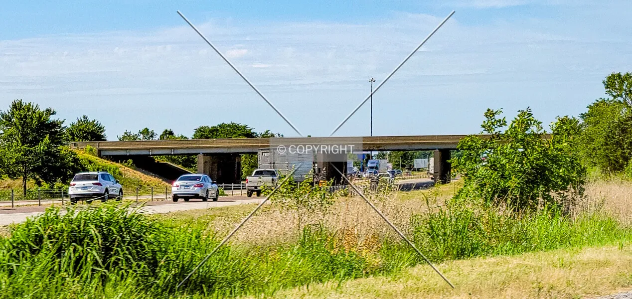 Photo 492-959-663