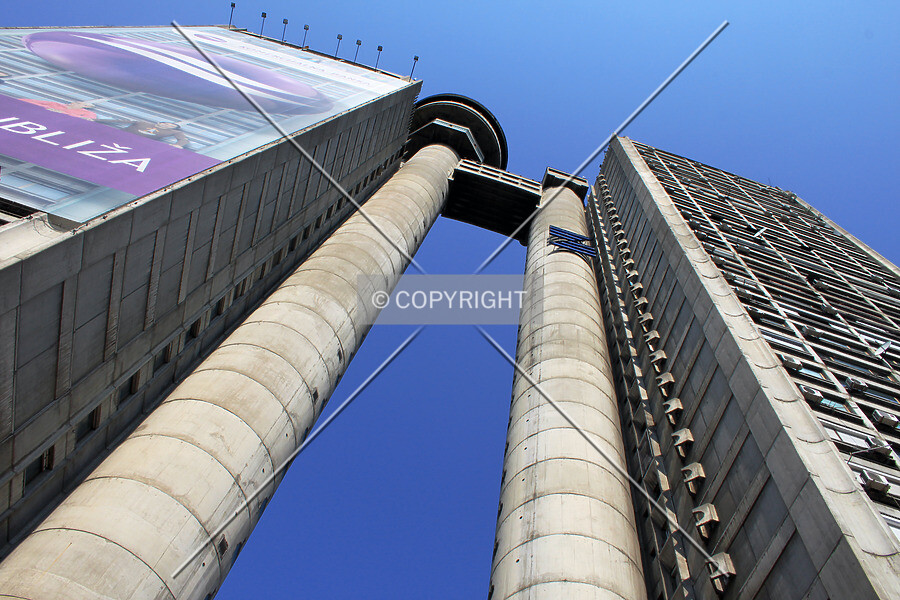 Photo 492-983-772