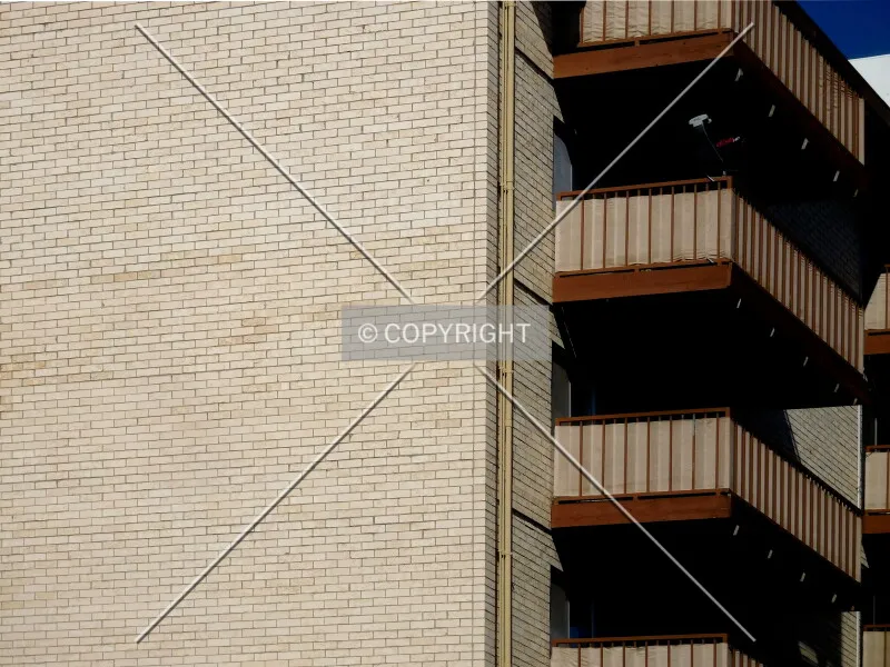 Photo 493-089-672