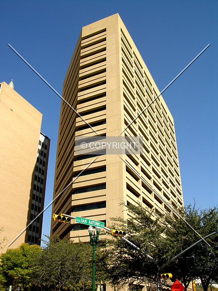 Photo 493-217-981