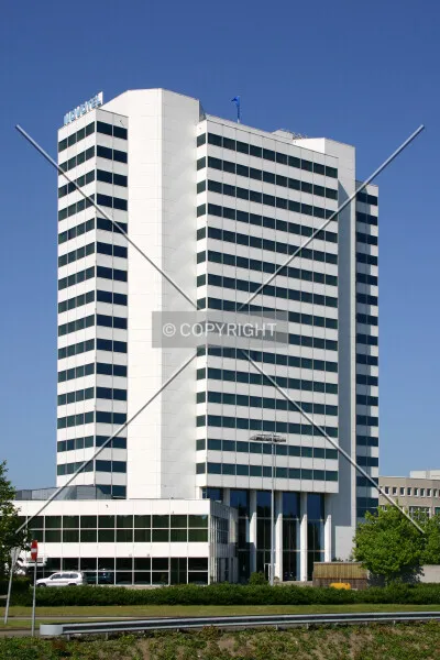 Photo 493-764-932