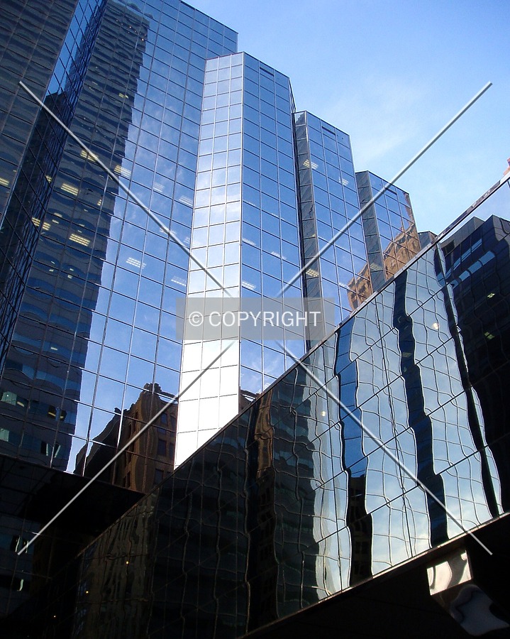 The south side and walkway over Park Avenue