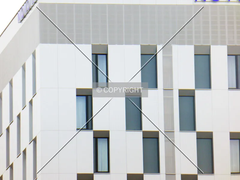 Photo 494-409-076