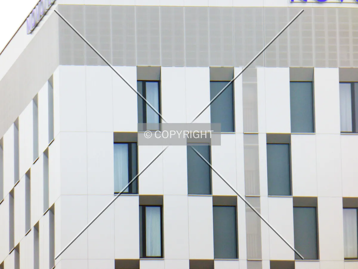 Photo 494-409-076