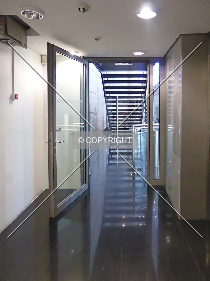The exit area in front of the elevators of the public observation area (ground level)