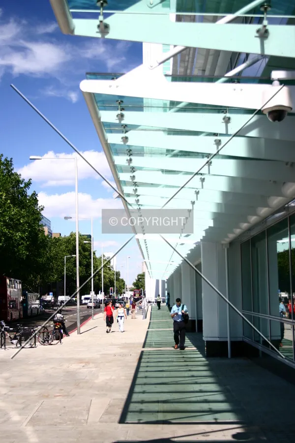 View east along the Euston Road frontage