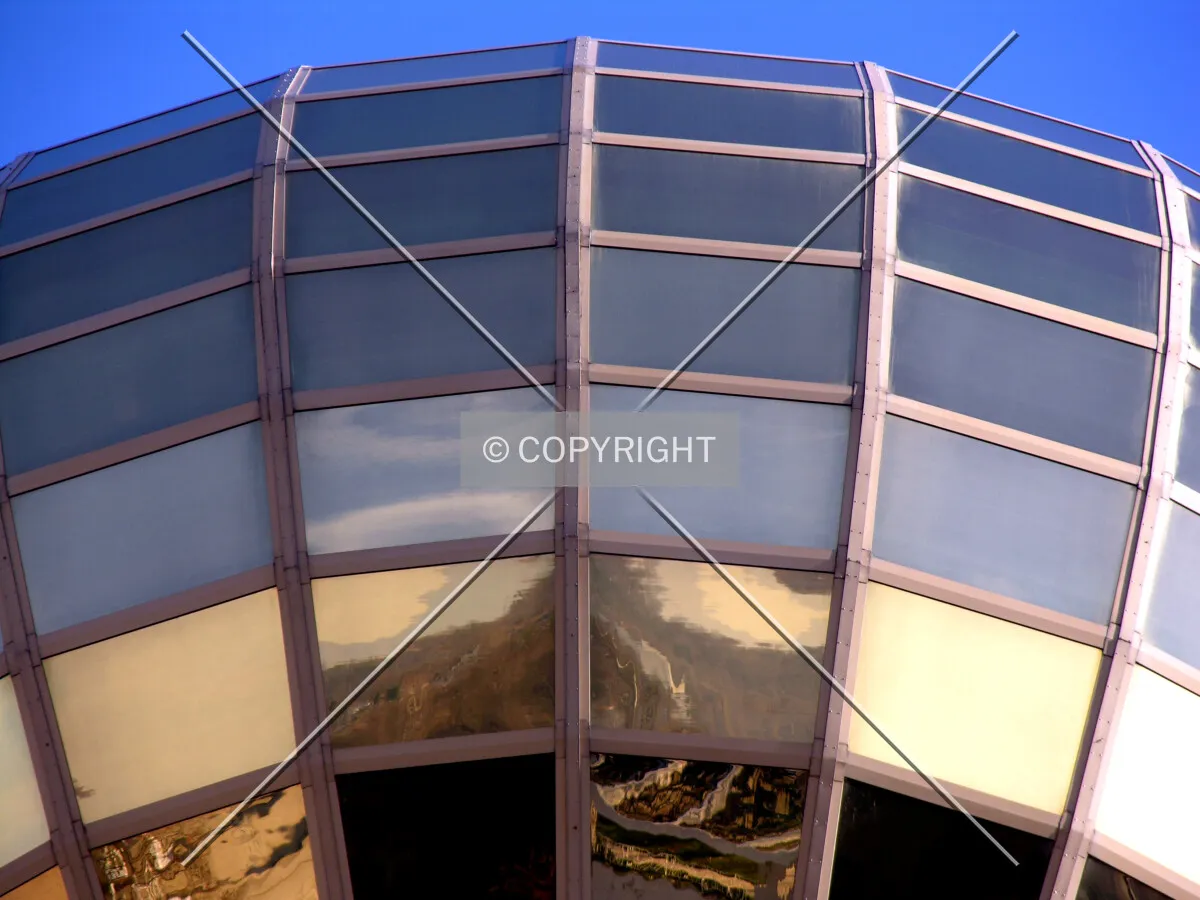 Sphere from below to the north
