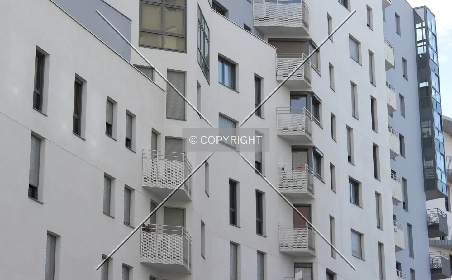 Photo 498-321-748