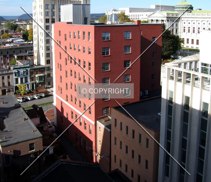 Photo 498-372-642