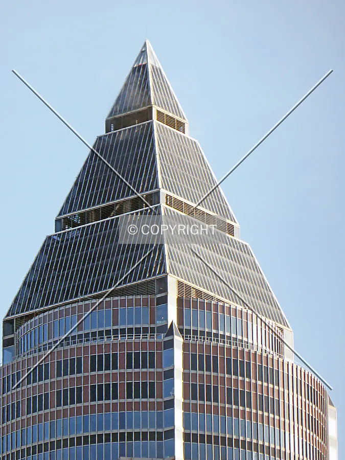 The pyramid roof of Messeturm