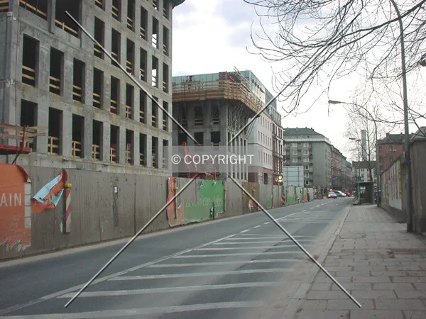 Wilhelm-Leuschner-Straße at MainForum; to direction Friedensbrücke