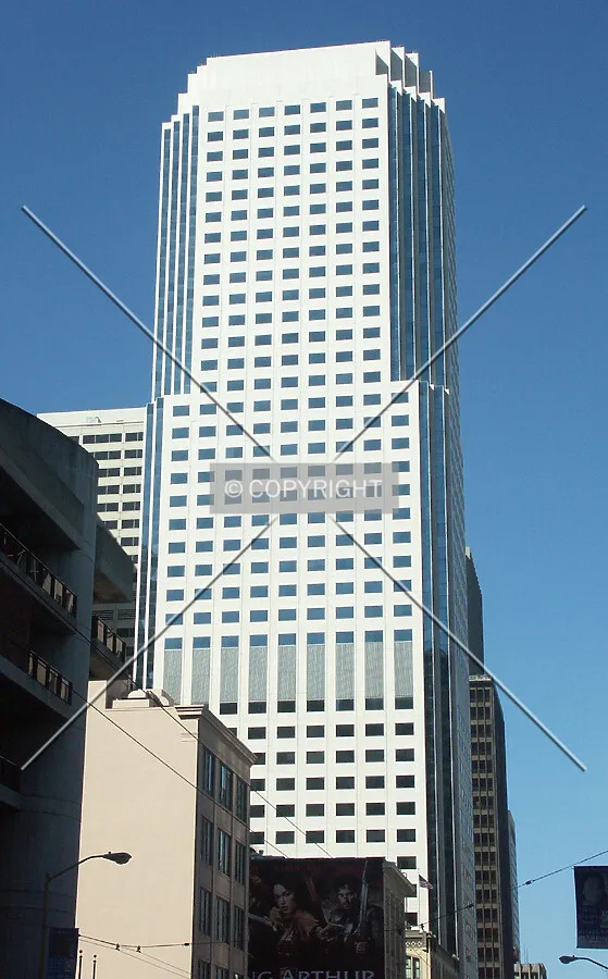 View from the west along Mission Street