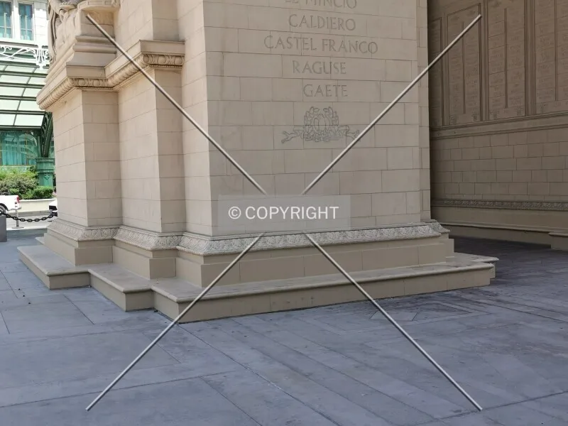 Photo 503-653-767