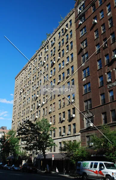 Photo 506-323-935