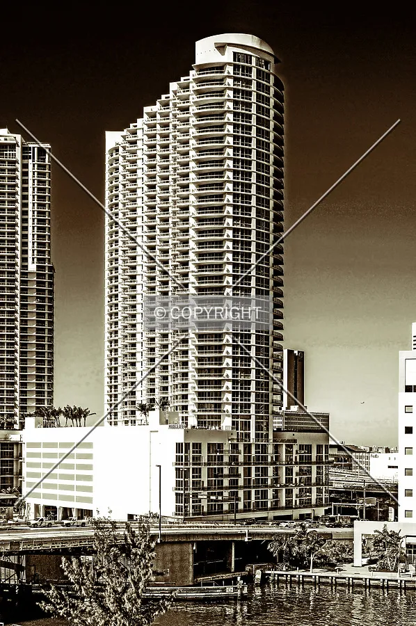 Wind, Miami, Florida, U.S.A.