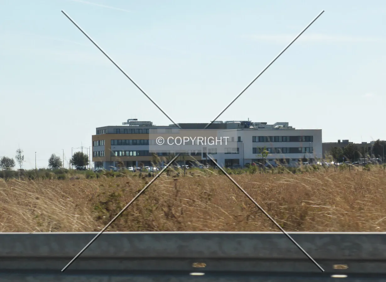 Office building nearby Rüsselsheim