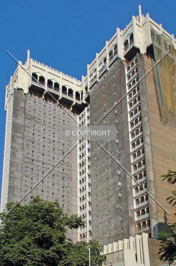 Looking up from Boman Behram Road
