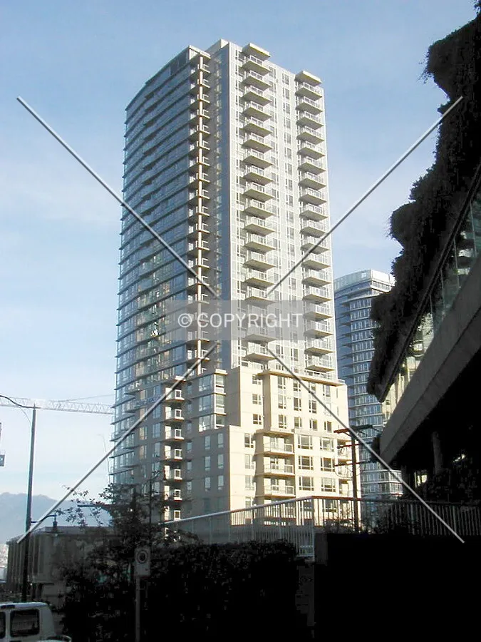 The latest rental high-rise apartment building in downtown and on the waterfront
