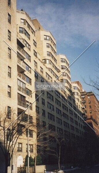 Photo 512-247-640