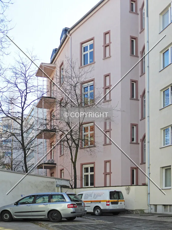 Backside as seen from Fellnerstraße