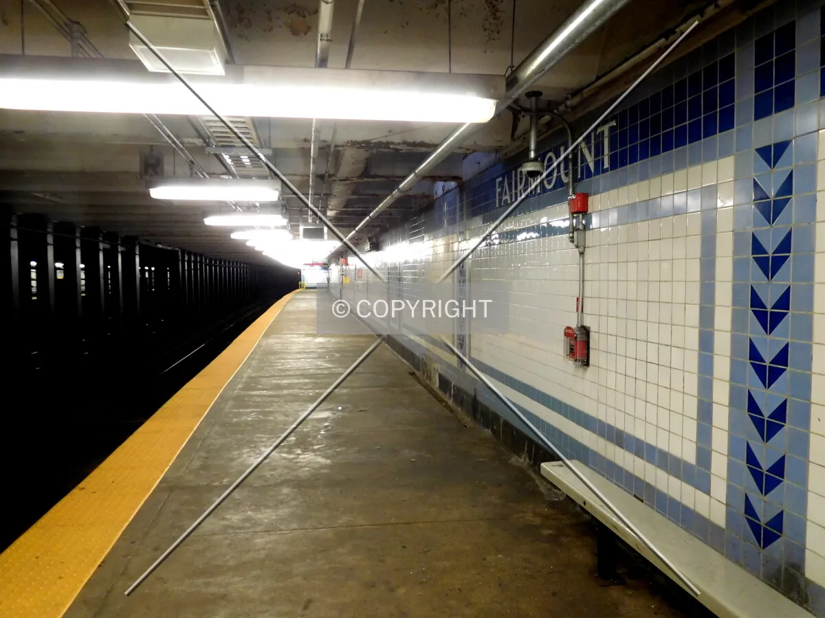 Looking south along the southbound platform