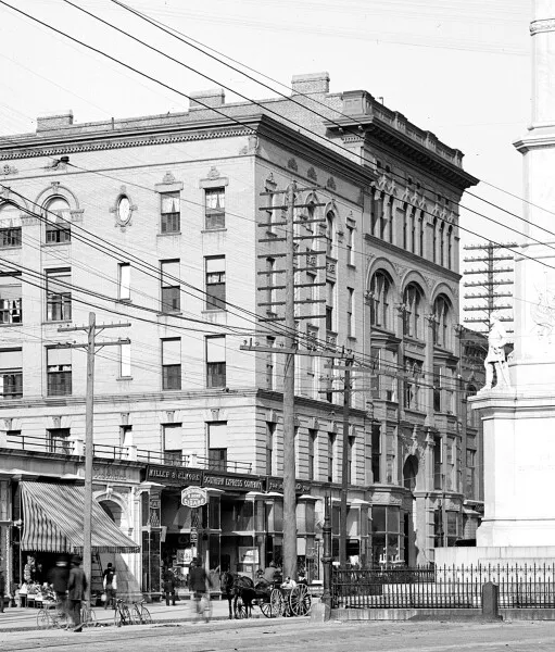 Photo 051-795-781
