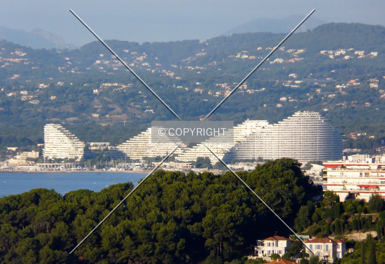 Distant view from the western hills of Nice