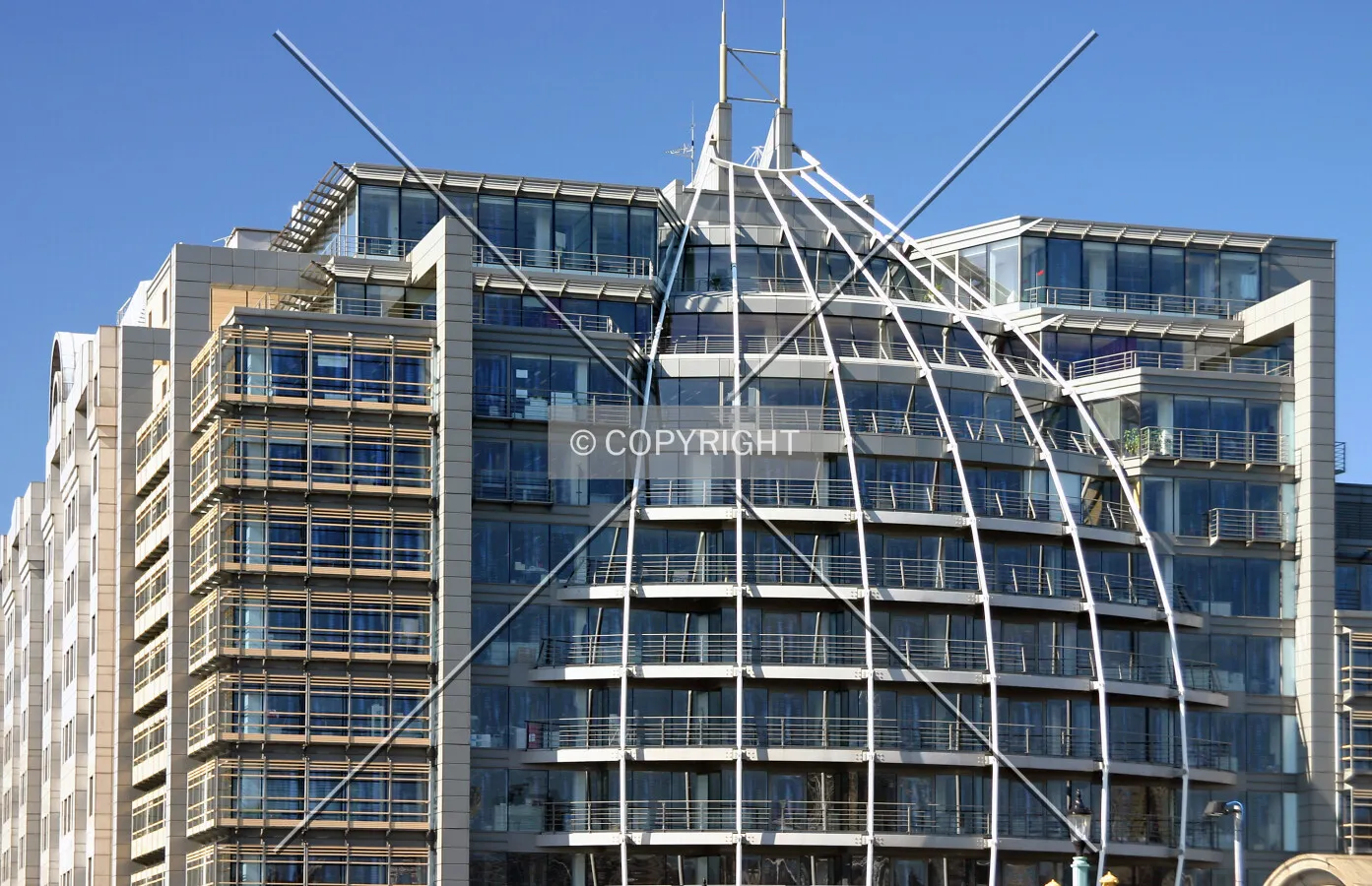 View southwest of the top from Southwark Bridge