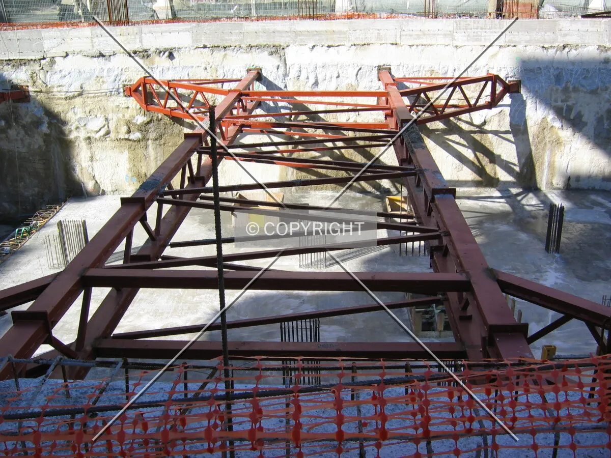 Temporary steel structure
