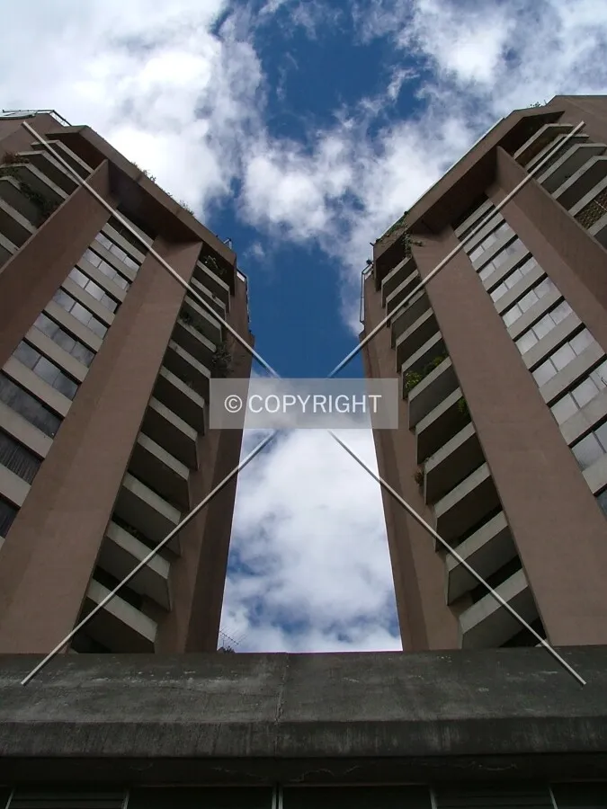 Torre B and Torre C