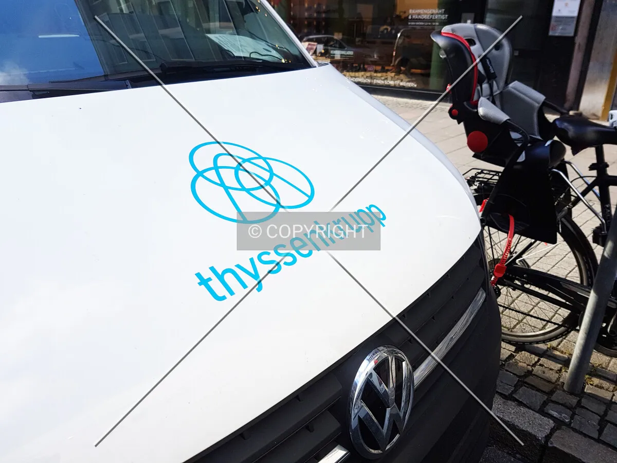 ThyssenKrupp Aufzüge service vehicle
