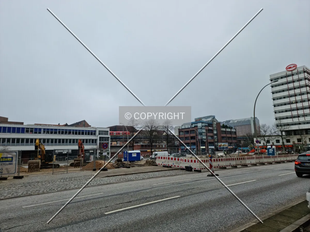 Photo 052-208-796