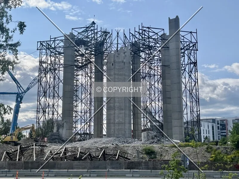 Photo 052-243-151