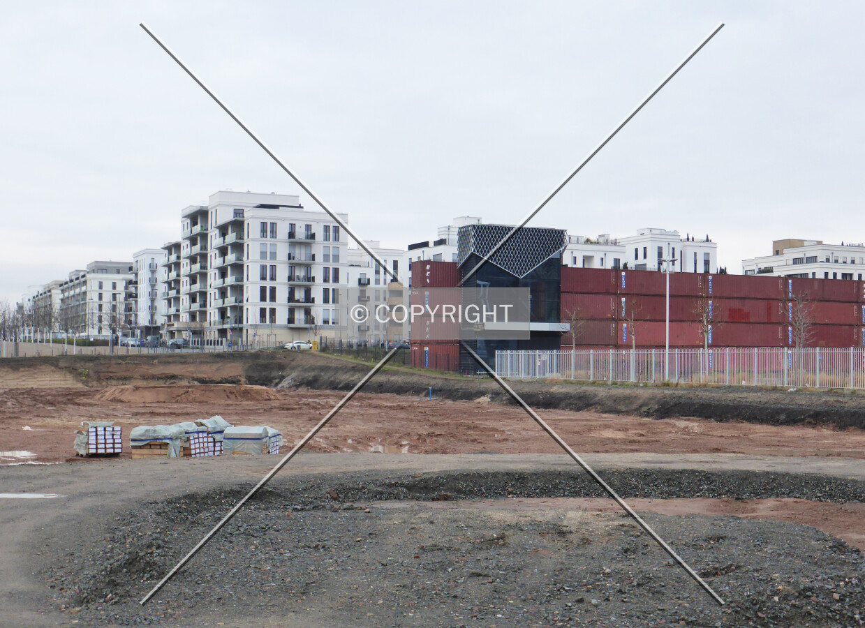 Photo 524-015-695