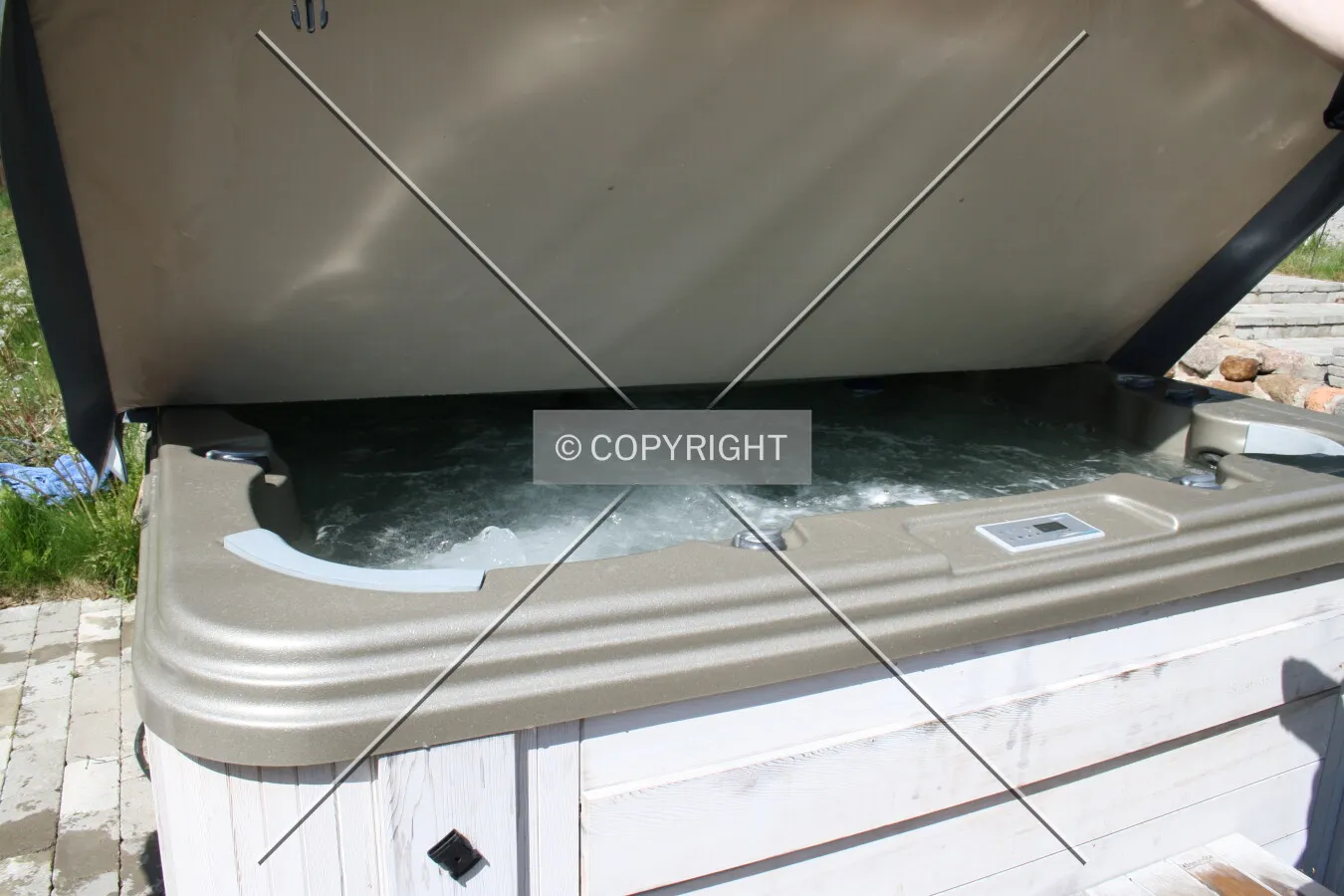 An outdoor jacuzzi
