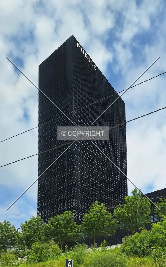 Photo 528-285-739