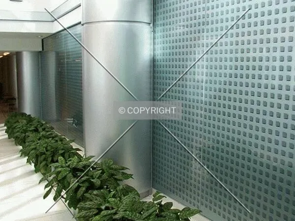 Wallpaper, concourse level