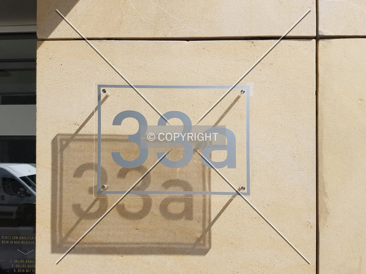 House number with extension character