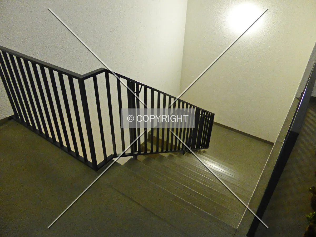 Photo 053-219-042