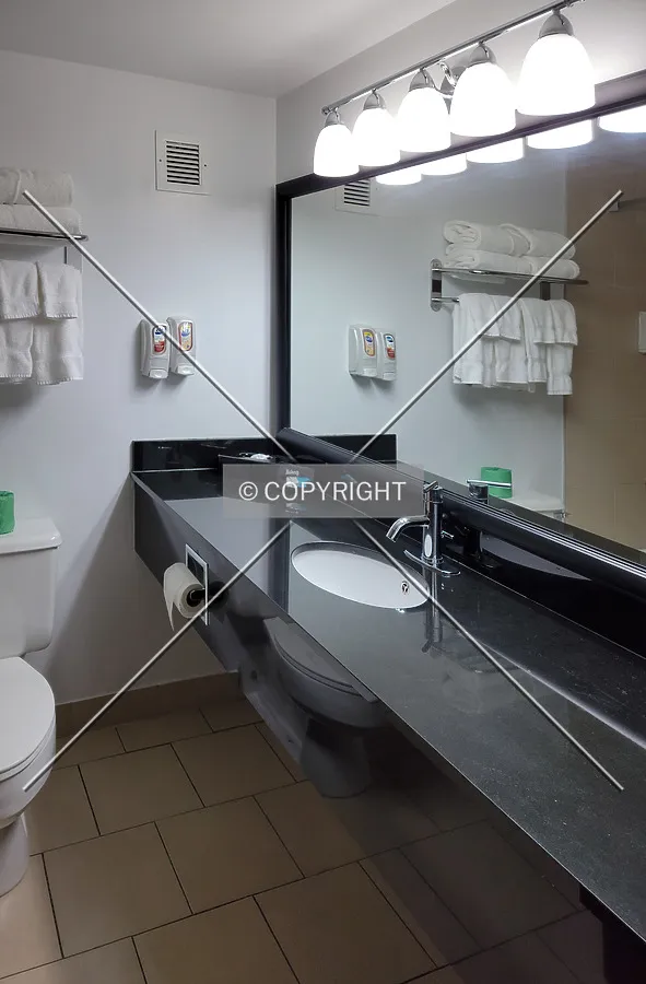 Guest room bathroom; March 19, 2021