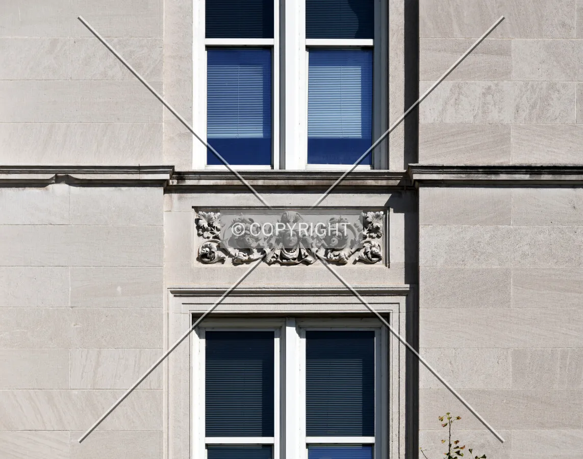Photo 536-176-947