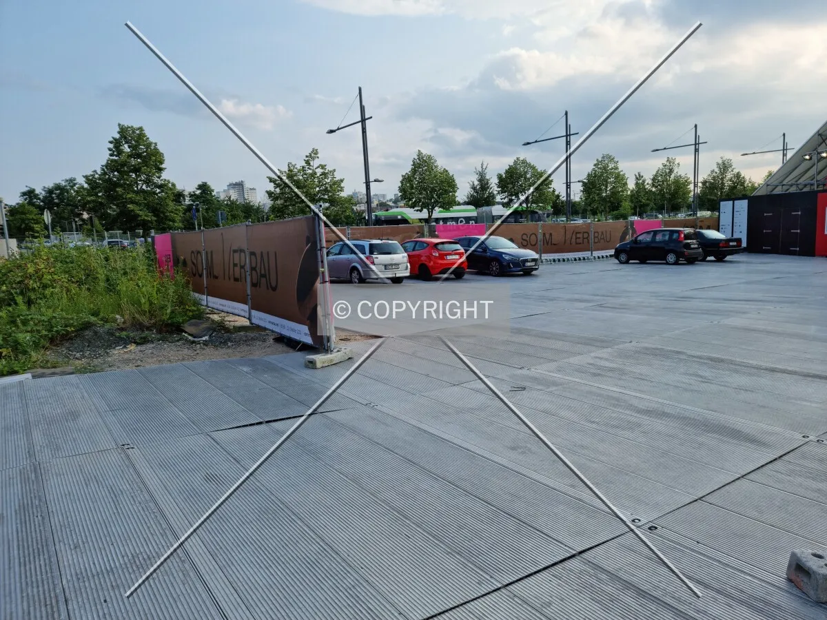 Photo 536-205-238