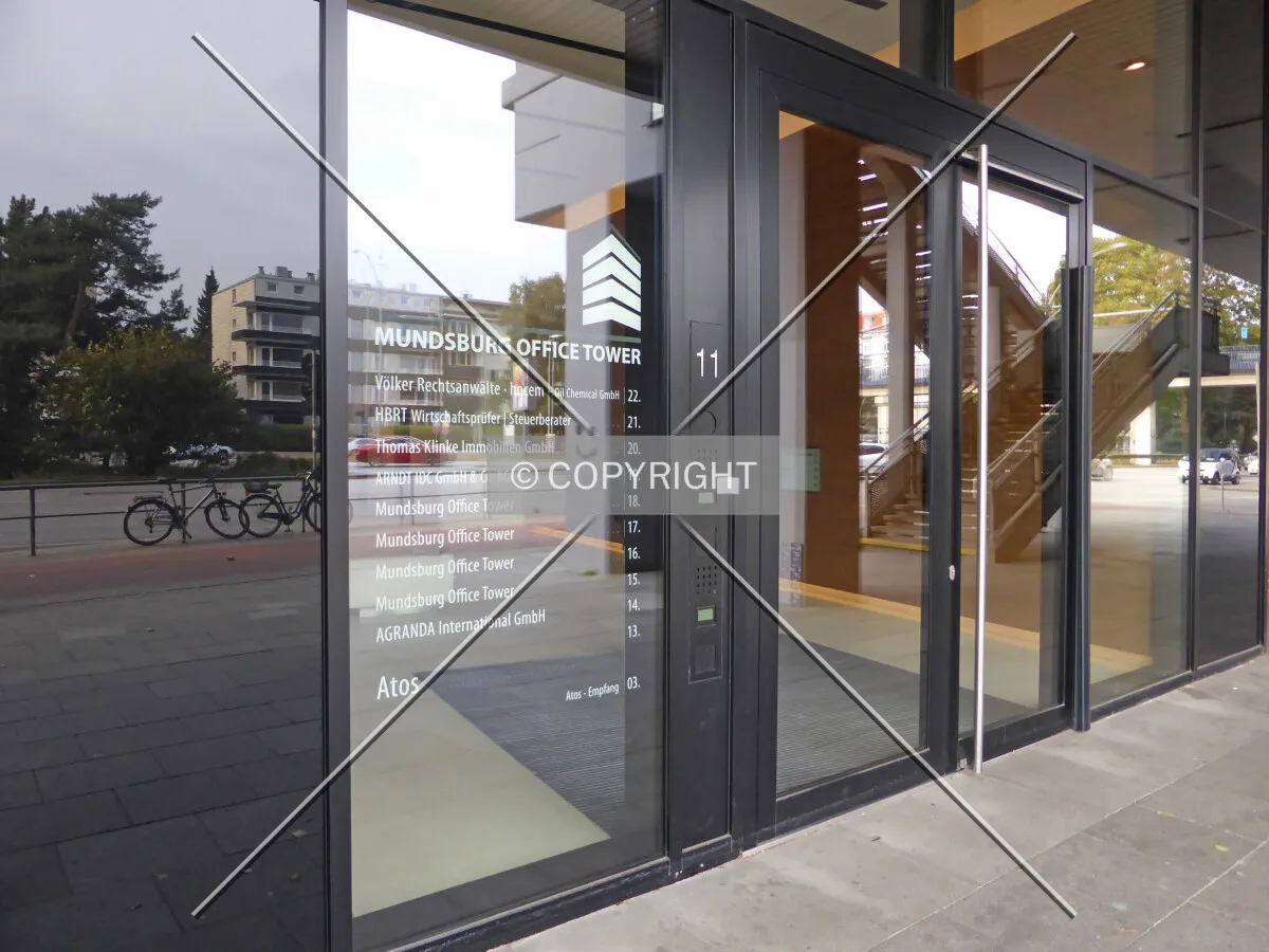Tenant list and entrance