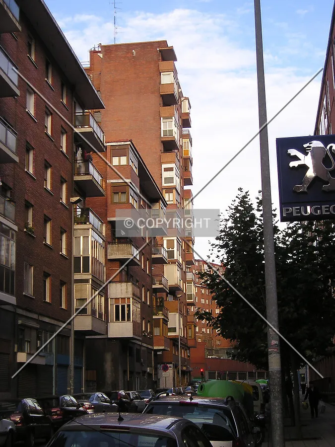 Side view from Avenida de Euskadi area