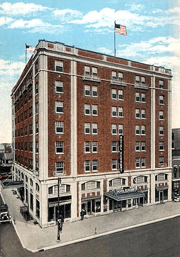 Vintage view from the west before construction of the east wing