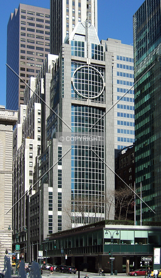 View from the southeast at 53rd Street and Park Avenue