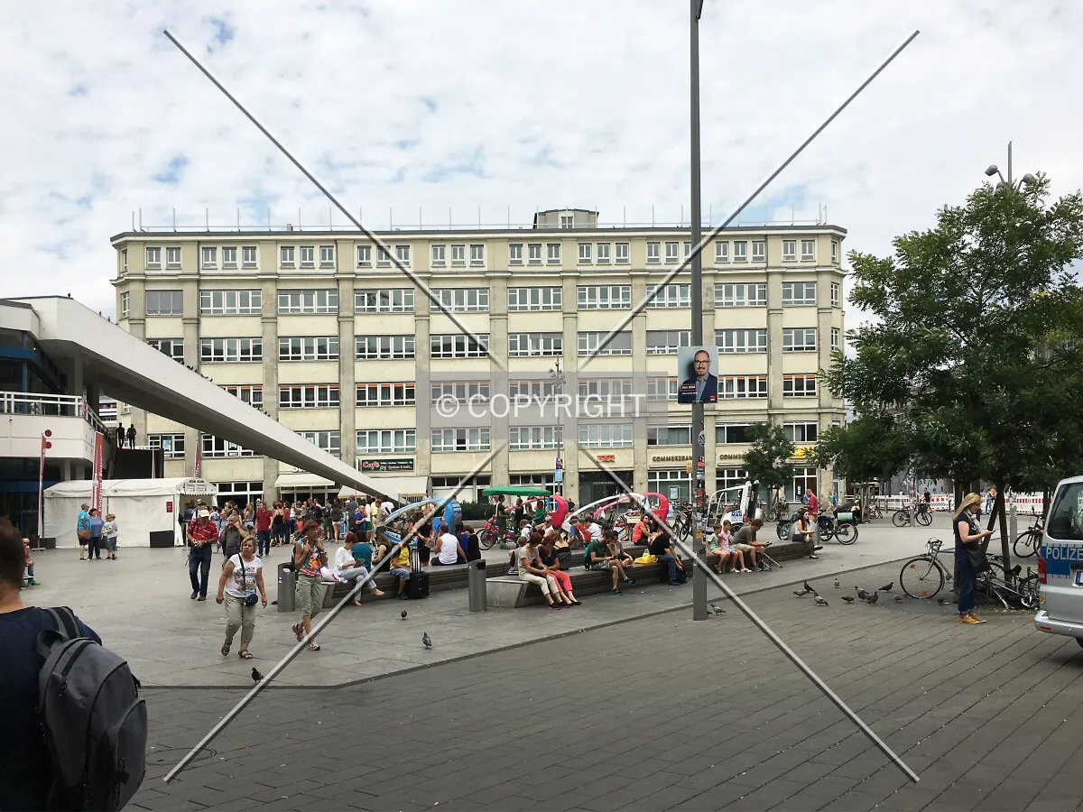 Photo 540-018-853