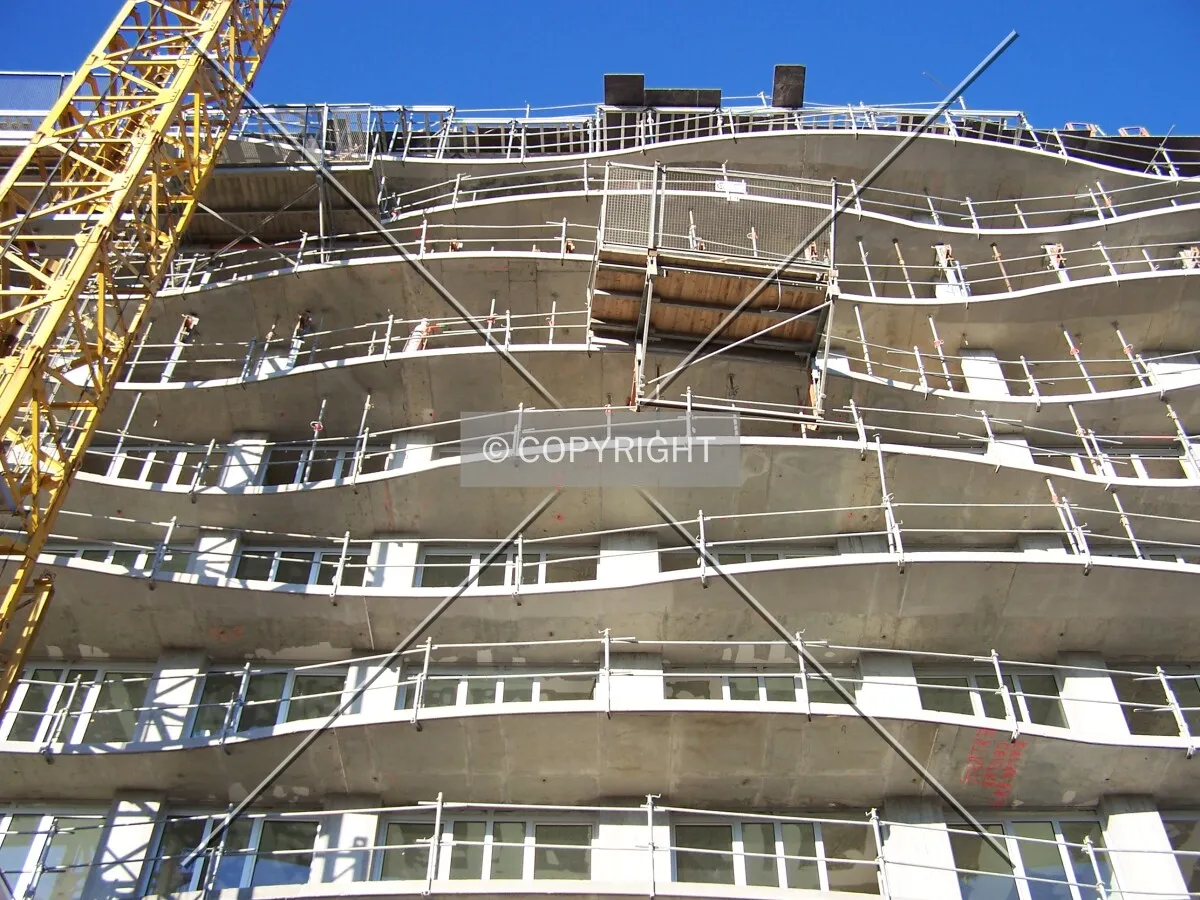 Vagues par les balcons sur la face sud